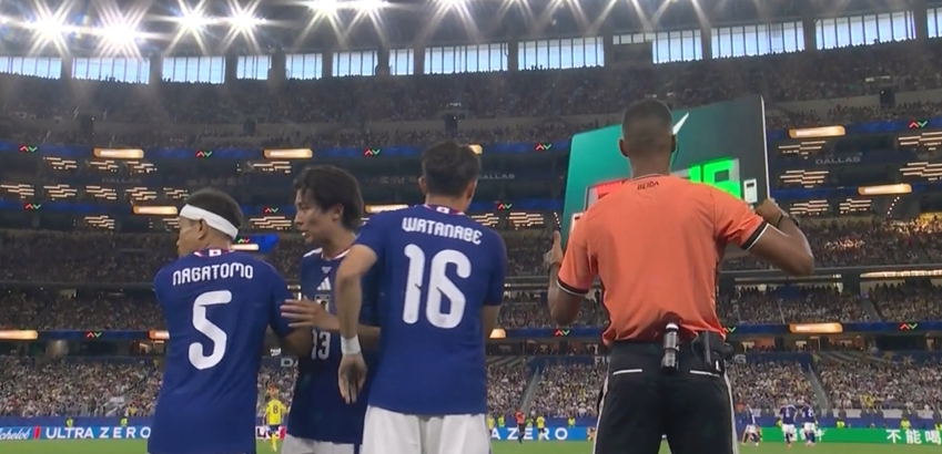 五战世界杯！39岁日本后卫长友佑都第75分钟替补登场