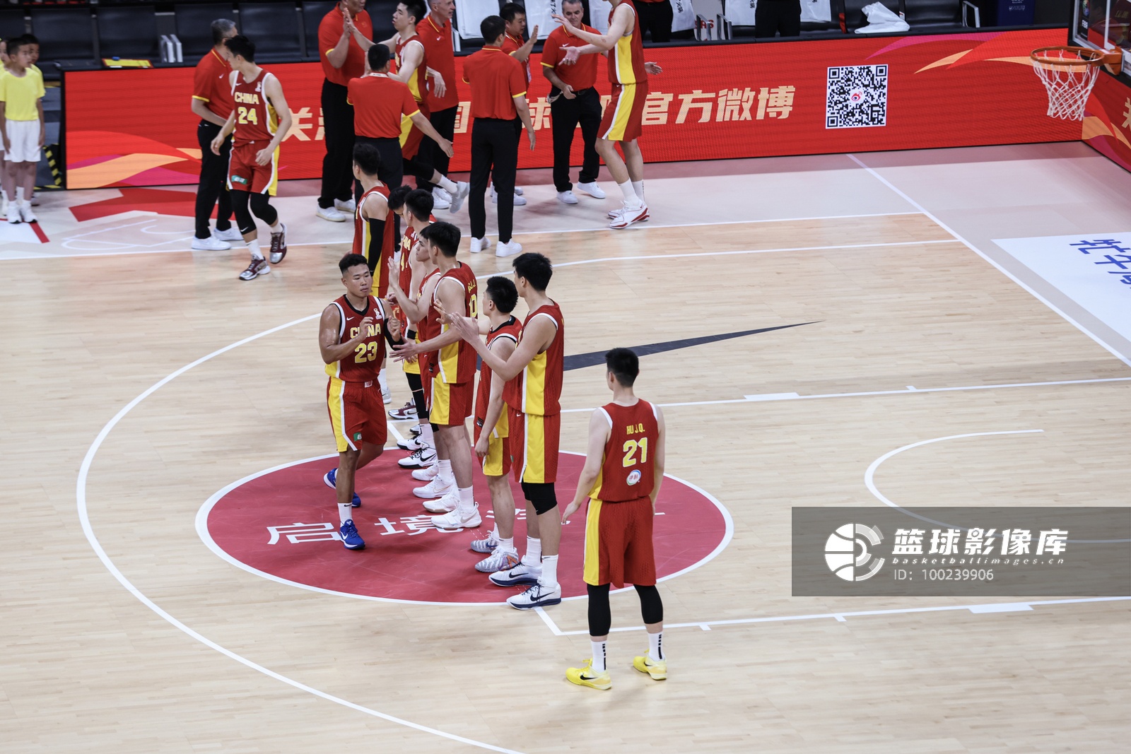 4个字评价一下？中国男篮世预赛负于日本男篮 在主场毫无还手之力