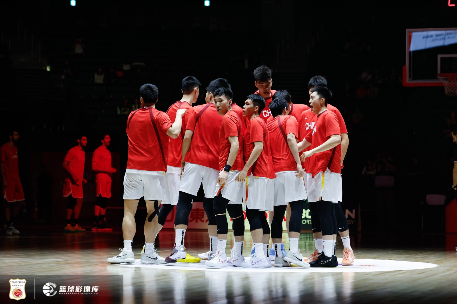 中国男篮半决赛20分输给日本士气大受打击 成绩再次退步需要反思