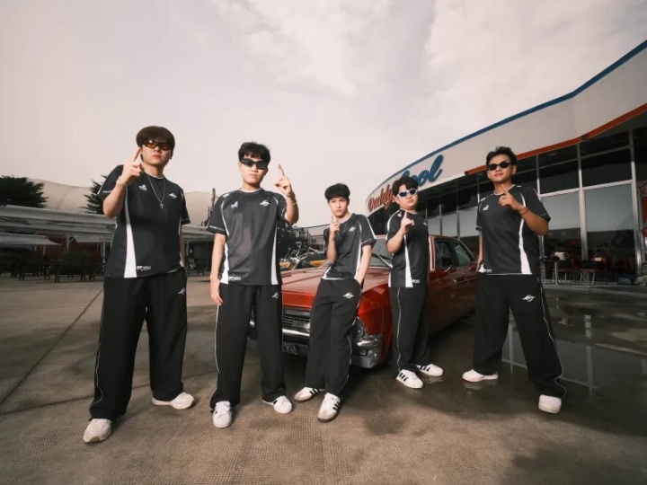 TSW发布S16世界赛版本队服:我们回来了,世界赛见