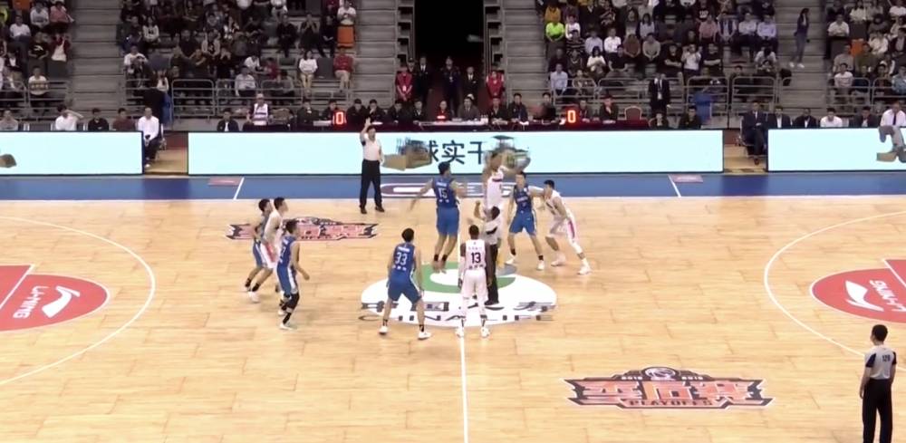 威姆斯24+6 马尚三双 斯隆33+5 广东狂胜江苏