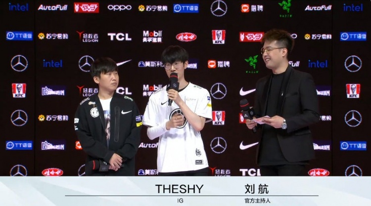 赛后采访theshy:单排中没用过塔姆 这个英雄个人觉得非常的契合