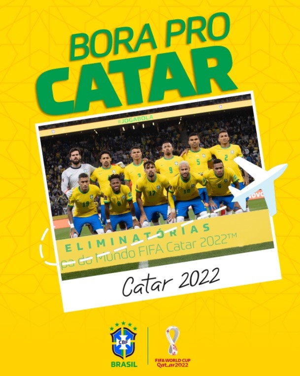 顺利进军世界杯，巴西球员更衣室举巴西和卡塔尔国旗庆祝
