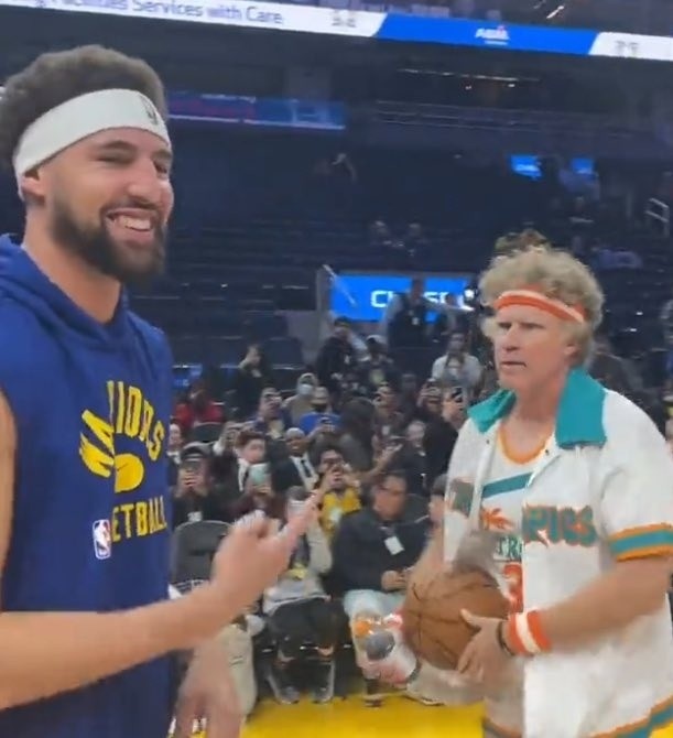 收获奇效自喜剧角色jackiemoon