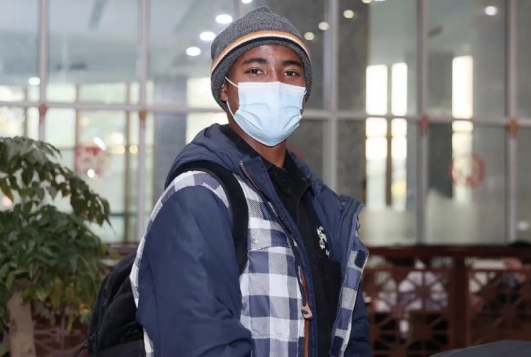 14岁广州城混血球员黄晟豪再次跳级入选U17国足