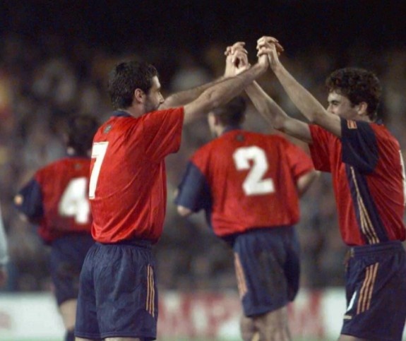 马卡:劳尔近日在曼市与瓜帅聚餐,两人一直保持深厚友谊