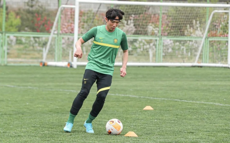 姜祥佑:国安选择我可能因为我是帅哥 中国食物都太好吃了