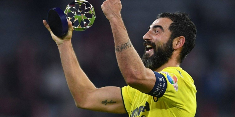 皇马旧臣阿尔比奥尔:荣耀满载的无名英雄,欧冠却是最大遗憾