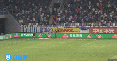 半场-于汉超一条龙破门+造点巴索戈点射 北京国安暂0-2上海申花