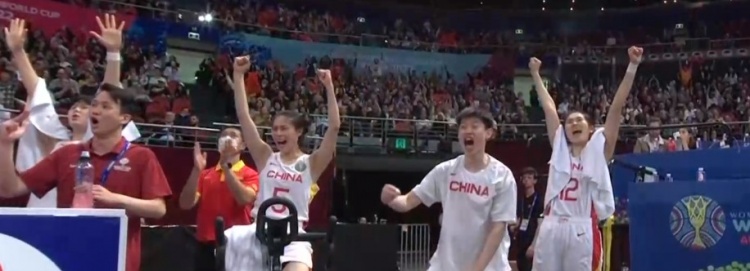 中国女篮，昂首世界四强：28年了！