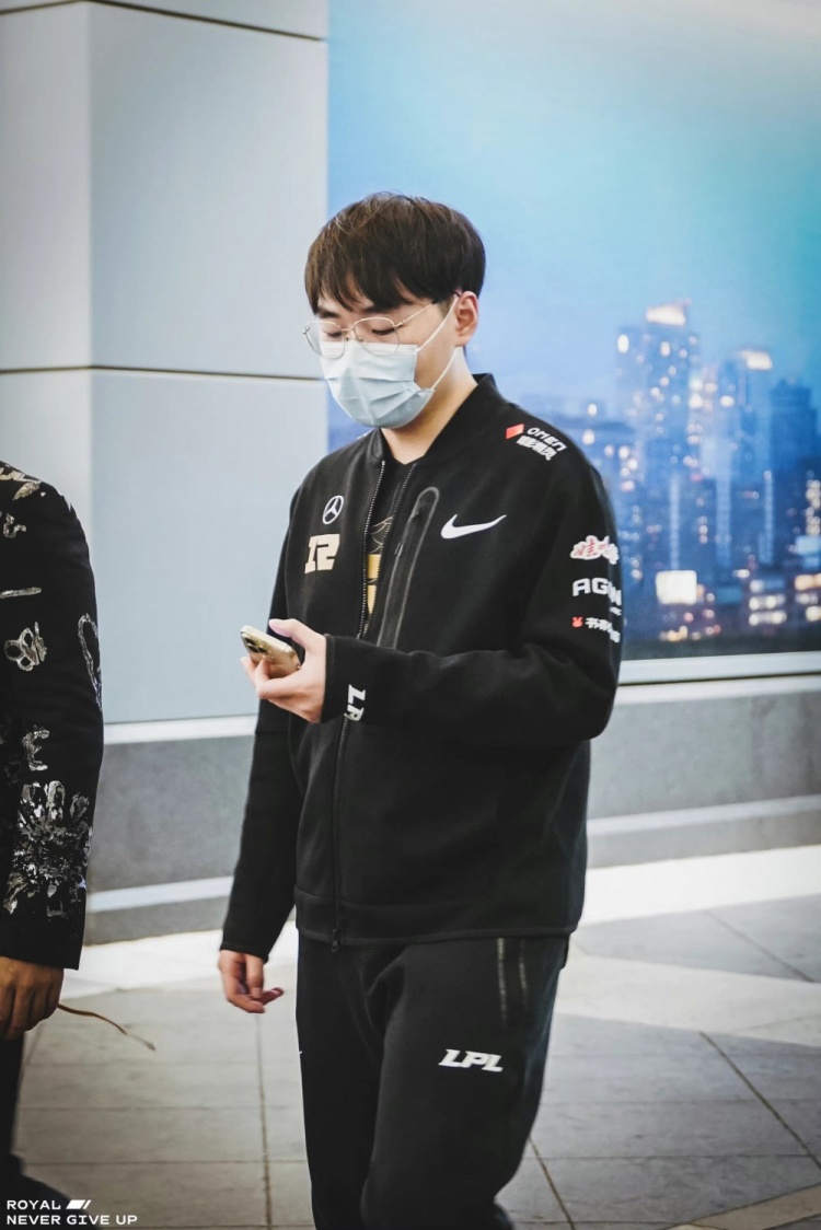 【球盟会】RNG赛前返图:出发!迎战!