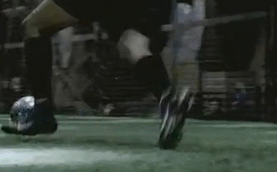 20年前耐克“蝎斗”群英荟萃，演绎全明星超现实足球