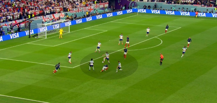 法国vs英格兰：成功路径行不通了，卫冕冠军拿出箱底货