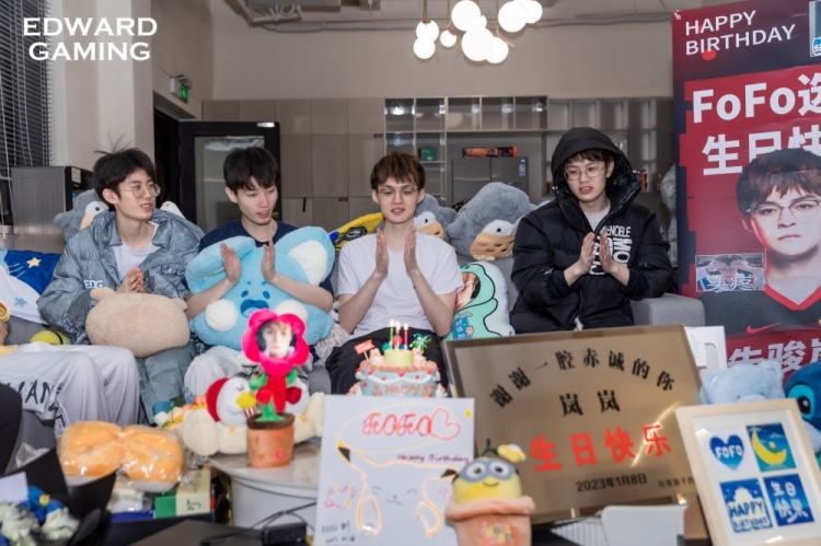 FoFo生日现场返图:让我们再次祝贺FoFo生日快乐~