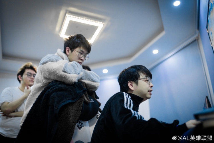 AL训练赛返图：目前身体已恢复健康，全力备战中！
