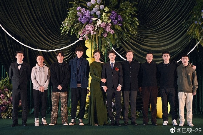 恭喜！津门虎球员巴顿上周末完婚，晒婚礼现场图致谢