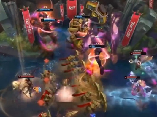 Uzi看沙皇一推四：FoFo！推四个！太猛了啊！