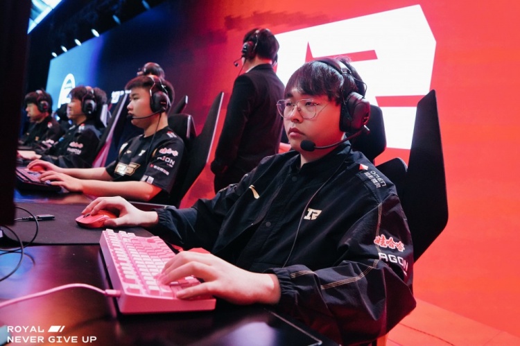 RNG赛前返图：齐心协力 戮力同心！