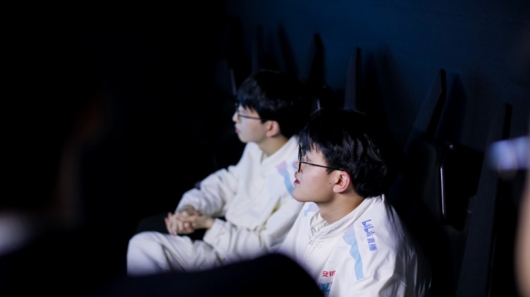 BLG赛后返图:留存失败的记忆,然后向前出发