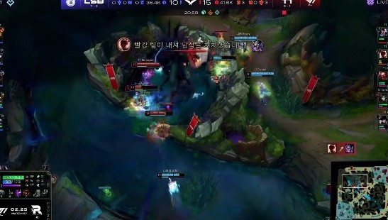 ?LCK:Zeus再秀上单亚索 小吕布烬精准架狙收割 T1 2-0LSB