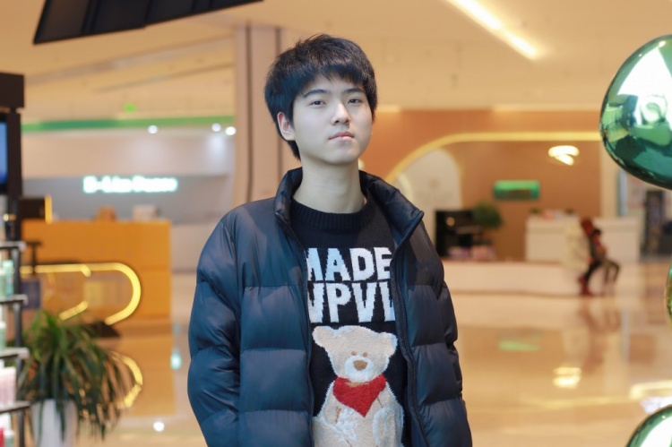 LNG小麒麟相馆：勇哥这次带领小饭团去解锁了新的理发店