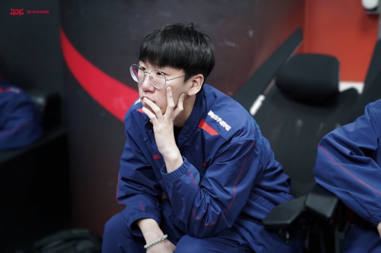 JDG赛前返图:丢掉压力,用心做好每个细节