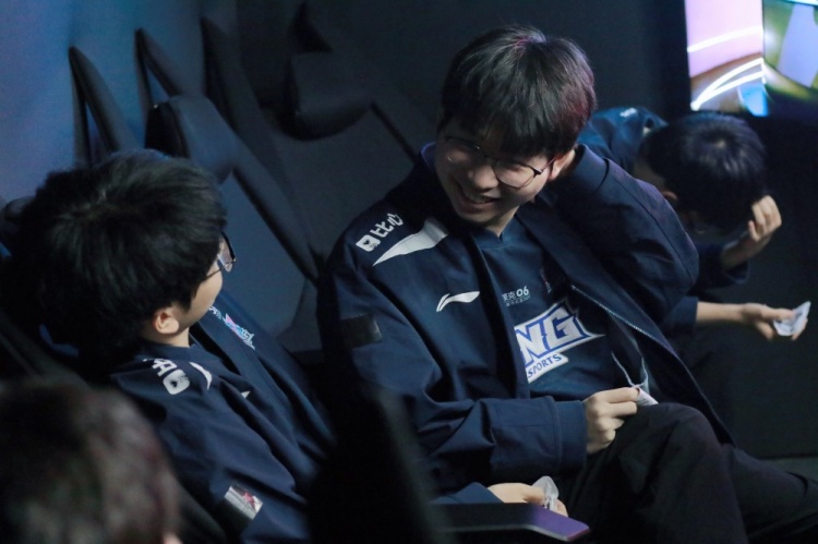 LNG赛场返图：是什么让Scout笑得这么开心？