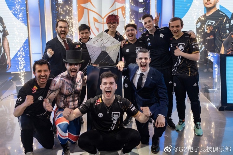 G2夺得冬冠返图：LEC的神话，LEC的十冠王！