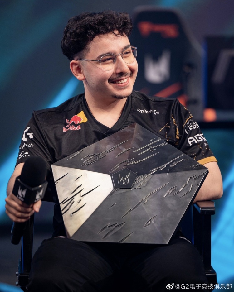 G2夺得冬冠返图：LEC的神话，LEC的十冠王！