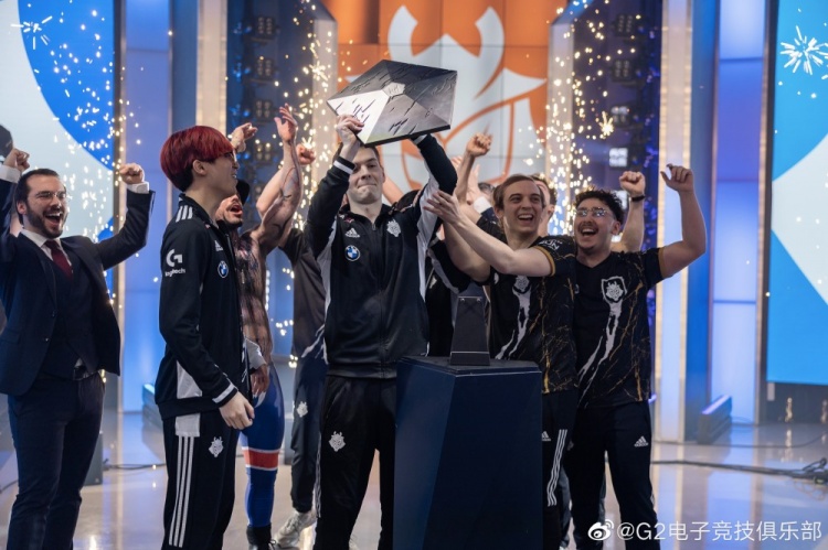 G2夺得冬冠返图：LEC的神话，LEC的十冠王！