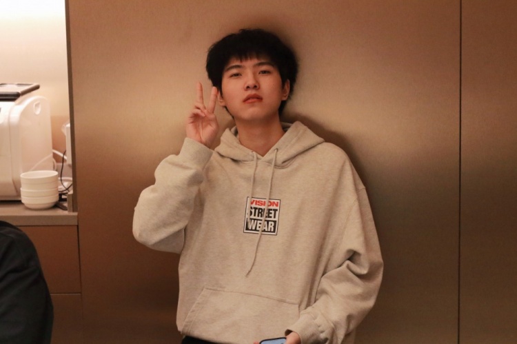 LNG花絮返图：“折扣餐厅”再次聚餐的返图来啦