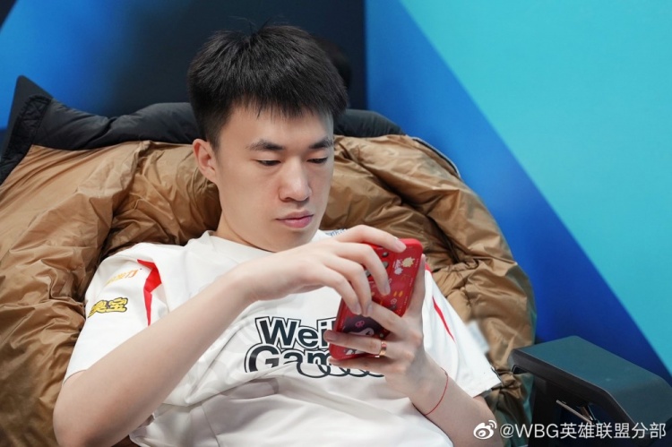 WBG赛前返图:专心一志 努力向前