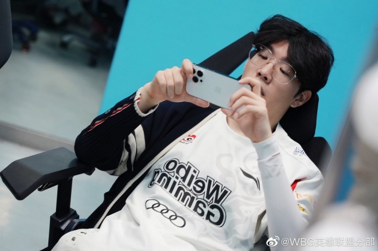 WBG赛前返图:专心一志 努力向前