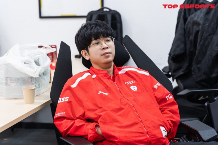 TES发布对阵WE赛后返图:本期返图暗藏玄机,各位i桃发现了么