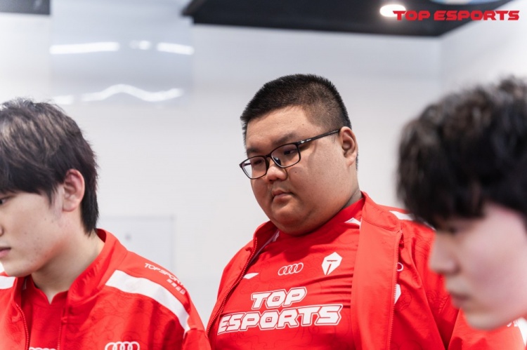 TES发布对阵WE赛后返图:本期返图暗藏玄机,各位i桃发现了么