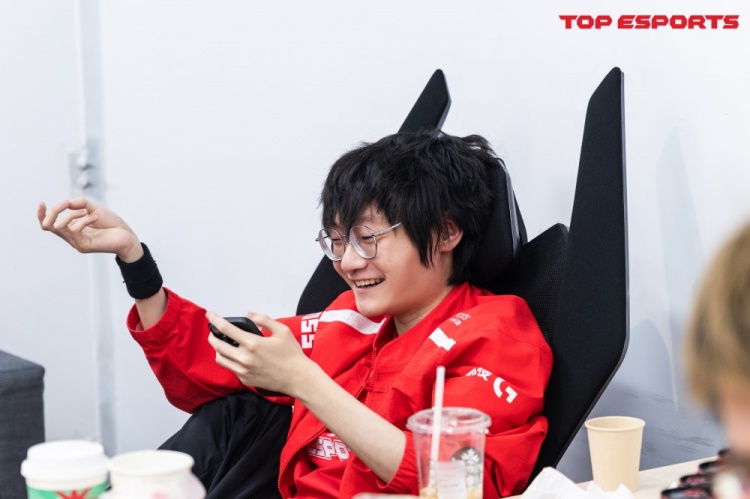 TES发布对阵WE赛后返图:本期返图暗藏玄机,各位i桃发现了么