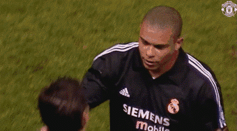 大罗的帽子戏法与小贝的“救赎”，回顾20年前梦剧场的巅峰对决