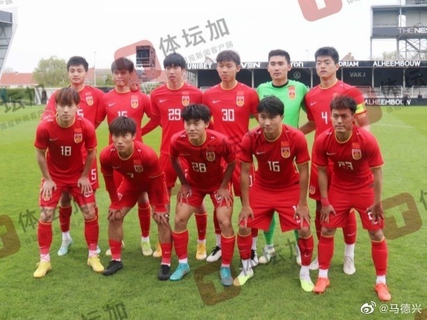 图集：中国2001年龄段U22国奥队面对强手布鲁日B队