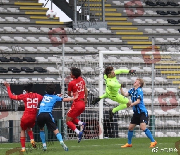 图集：中国2001年龄段U22国奥队面对强手布鲁日B队