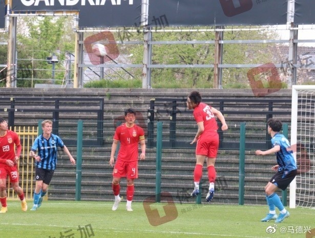 图集：中国2001年龄段U22国奥队面对强手布鲁日B队