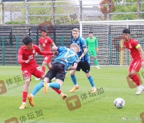 图集：中国2001年龄段U22国奥队面对强手布鲁日B队