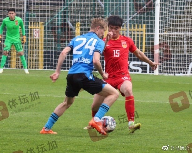 图集：中国2001年龄段U22国奥队面对强手布鲁日B队