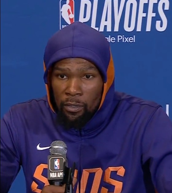 杜兰特：全场比赛我1次助攻7次失误 这样的表现是无法赢球的