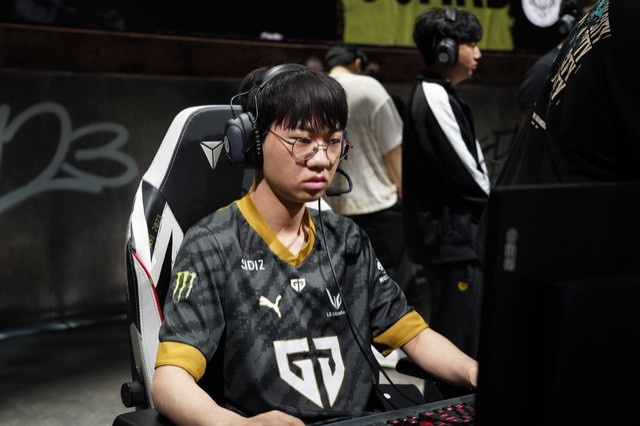 GEN官博晒图:距离首场比赛开始还有两个小时