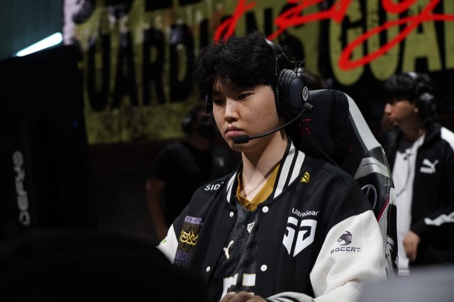 GEN官博晒图:距离首场比赛开始还有两个小时