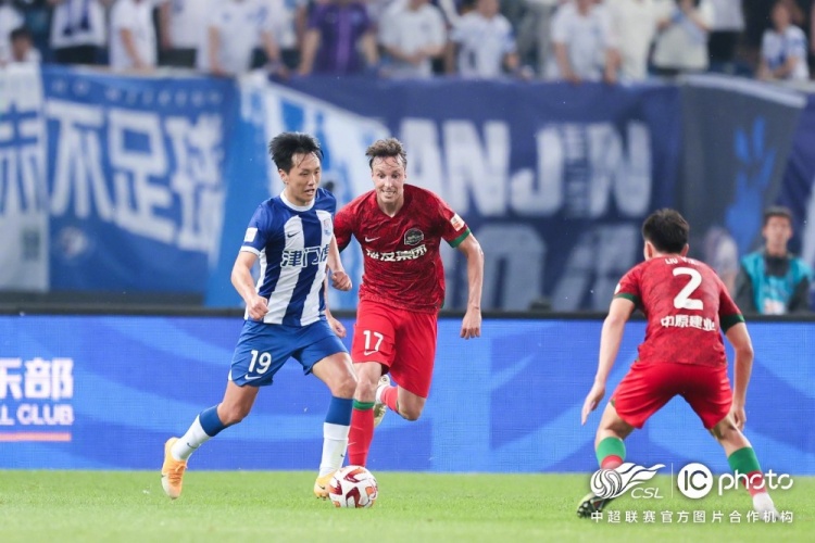 胜利送给每一位做妈妈的津门虎球迷!祝全天下的母亲健康快乐!