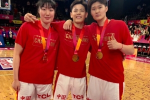 杨舒予成焦点却求热搜放过 我们应理解体育产业发展的需要
