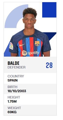 孔帕尼：于帕是队内不可或缺的一员，他非常优秀且在这里很开心