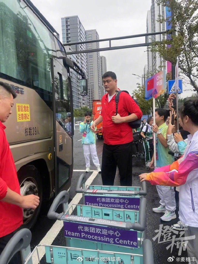 祝好运！中国男篮已于今天下午乘大巴抵达杭州亚运村