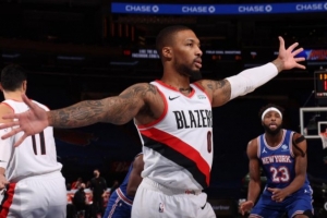 NBA三方大交易完成 雄鹿抢得利拉德 带来夺冠希望